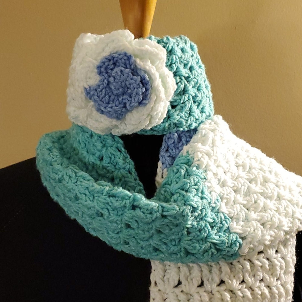 Scarf - Picture 2 of 5